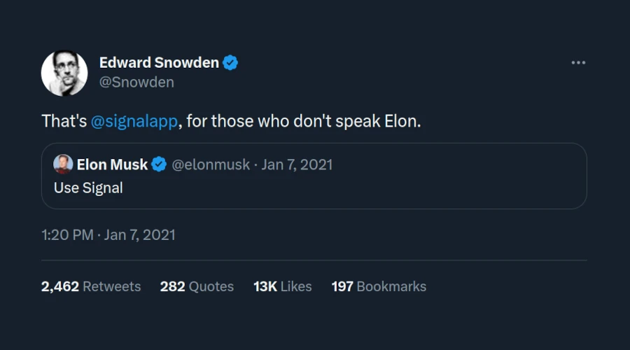 Captura de tela mostra tweet de Edward Snowden dizendo: Para quem não fala a língua do Elon, ele quer dizer o app Signal