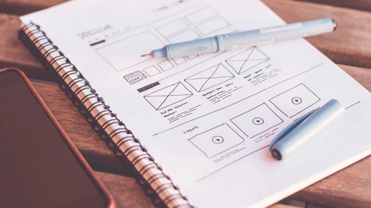 Como esconder elementos HTML usando CSS