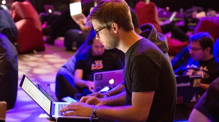 Desenvolvedor em uma hackaton