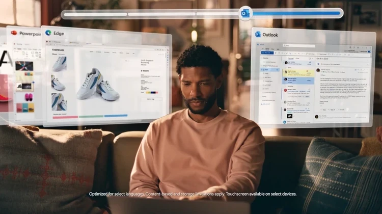 Homem usando a função Recall do Windows para rever histórico de páginas acessadas