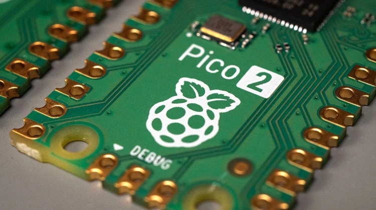 Versão com Wi-Fi integrado estará disponível em breve, garante a empresa Raspberry aposta em núcleos RISC-V com o Pi Pico 2